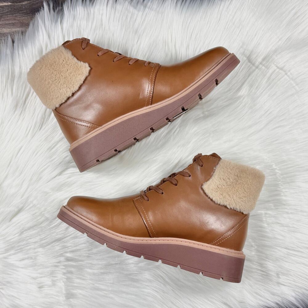 NEW Clarks Andie Mae 9M Leather Comfort Ankle Booties Tan Brown Faux Fur Cuff - Picture 7 of 12